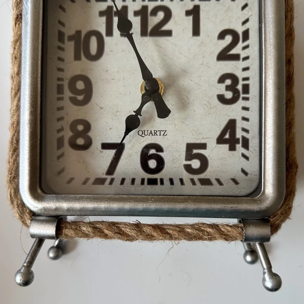 Farmhouse style‎ analog desktop clock rope trim battery operated